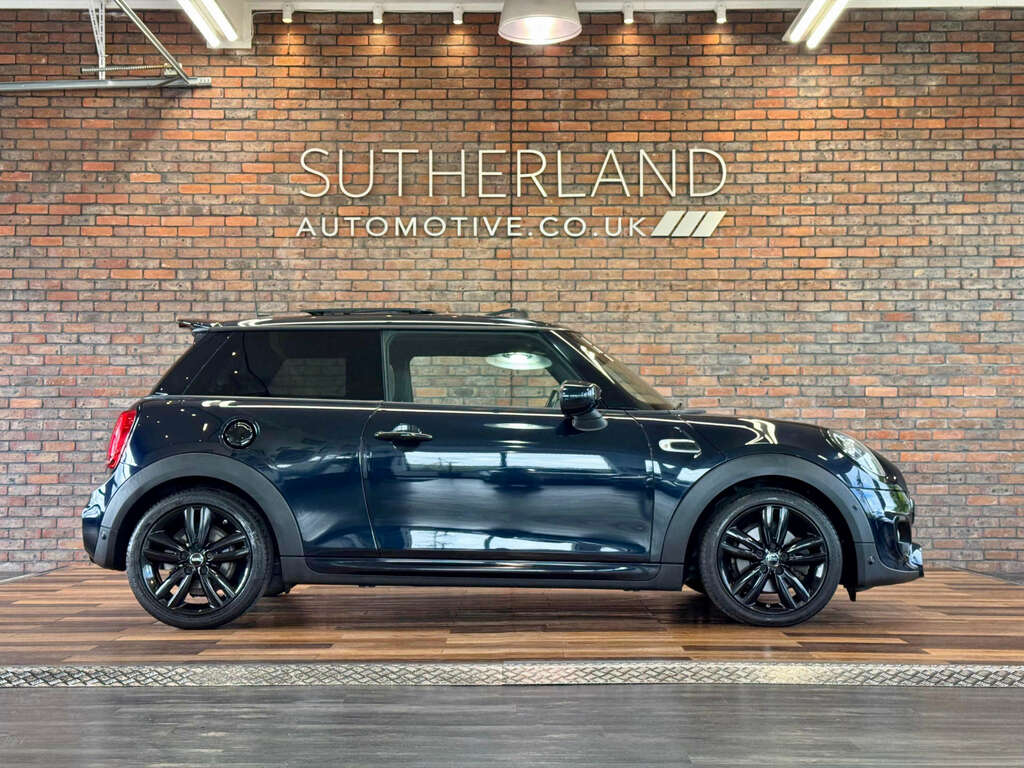 Mini Hatch 2.0 Cooper S Sport Black