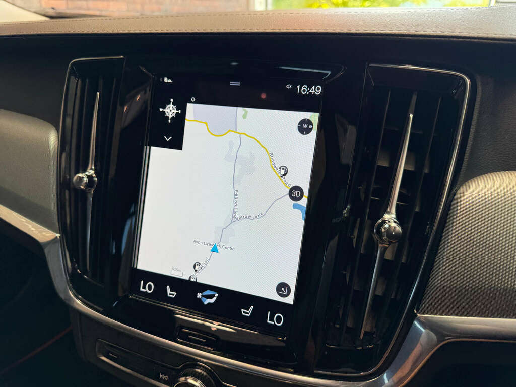 Volvo V90 Cross Country D5 Awd Plus Blue #17