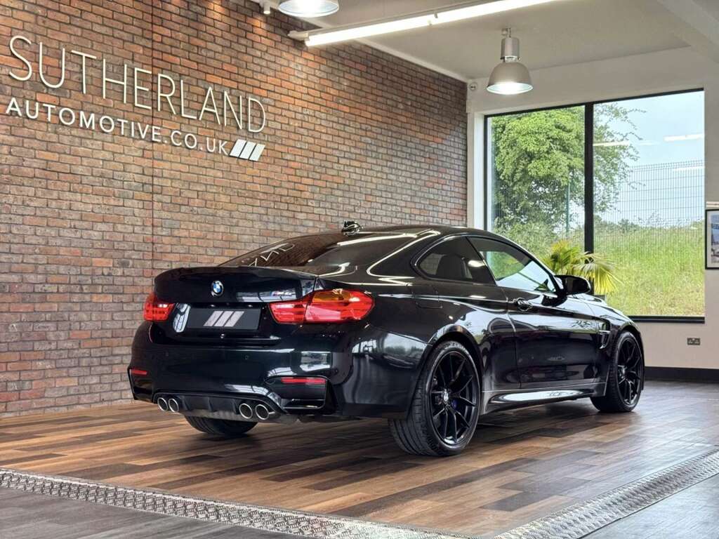 BMW M4 3.0 M4 Black #4