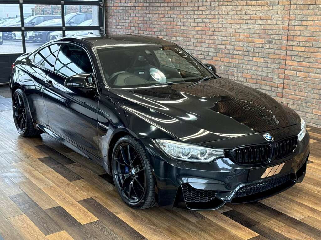 BMW M4 3.0 M4 Black #3
