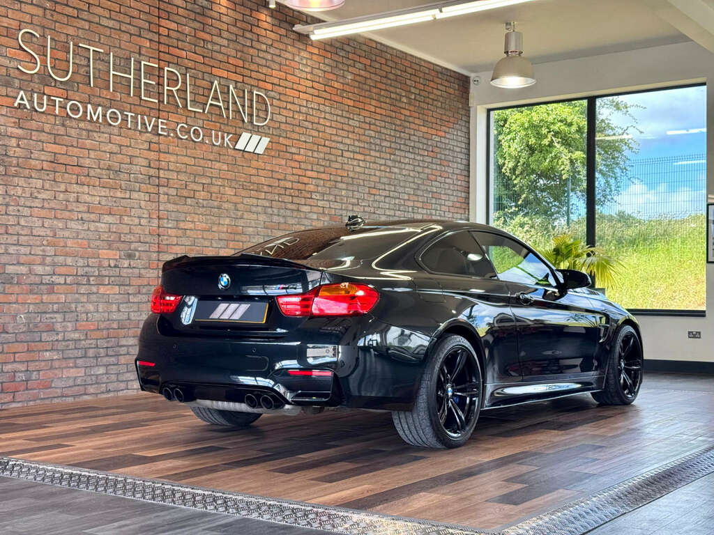 BMW M4 3.0 M4 Black #4