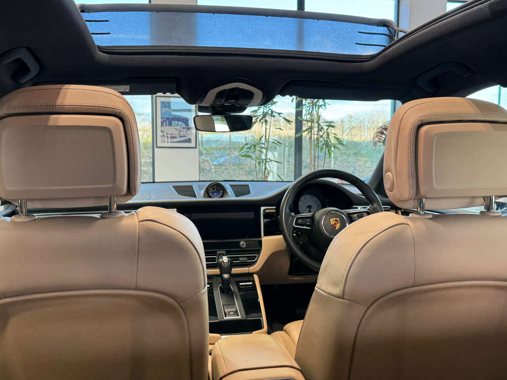 Porsche Macan For Sale In Little Gaddesden Black #17