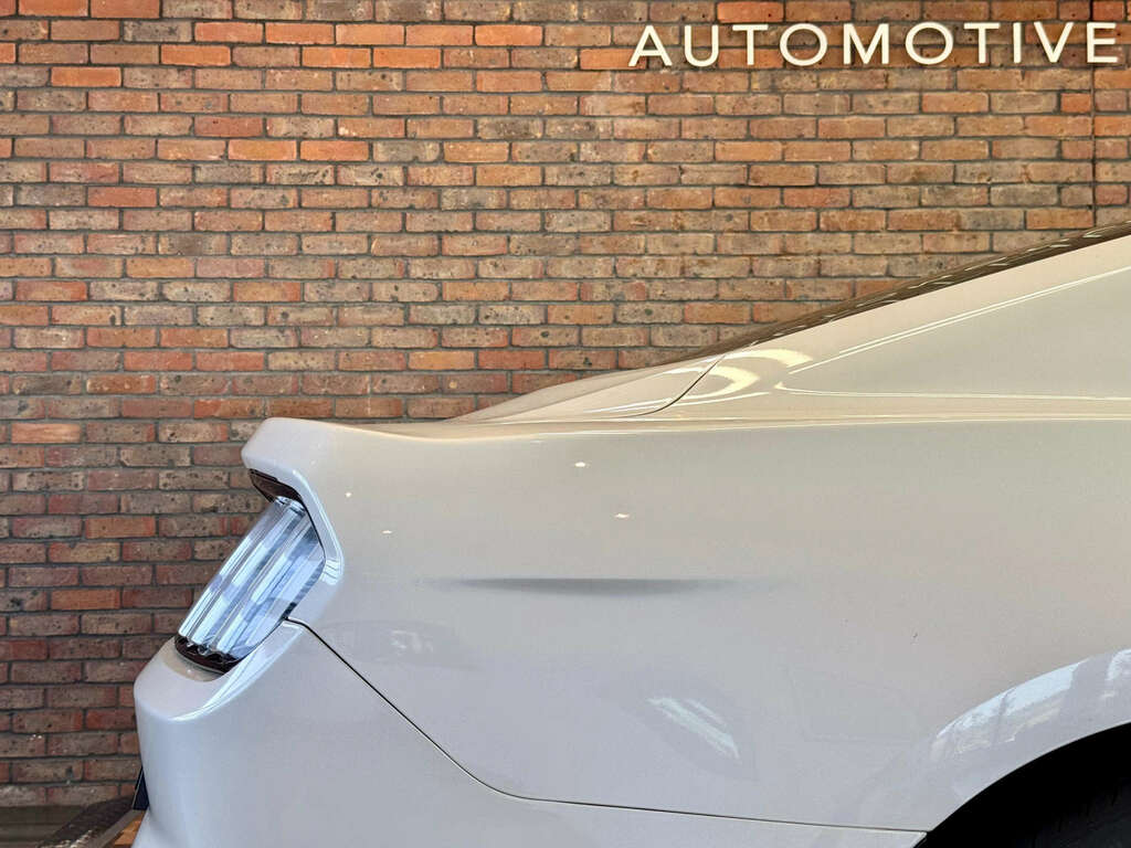Ford Mustang 5.0 Mustang Shadow Edition White #6