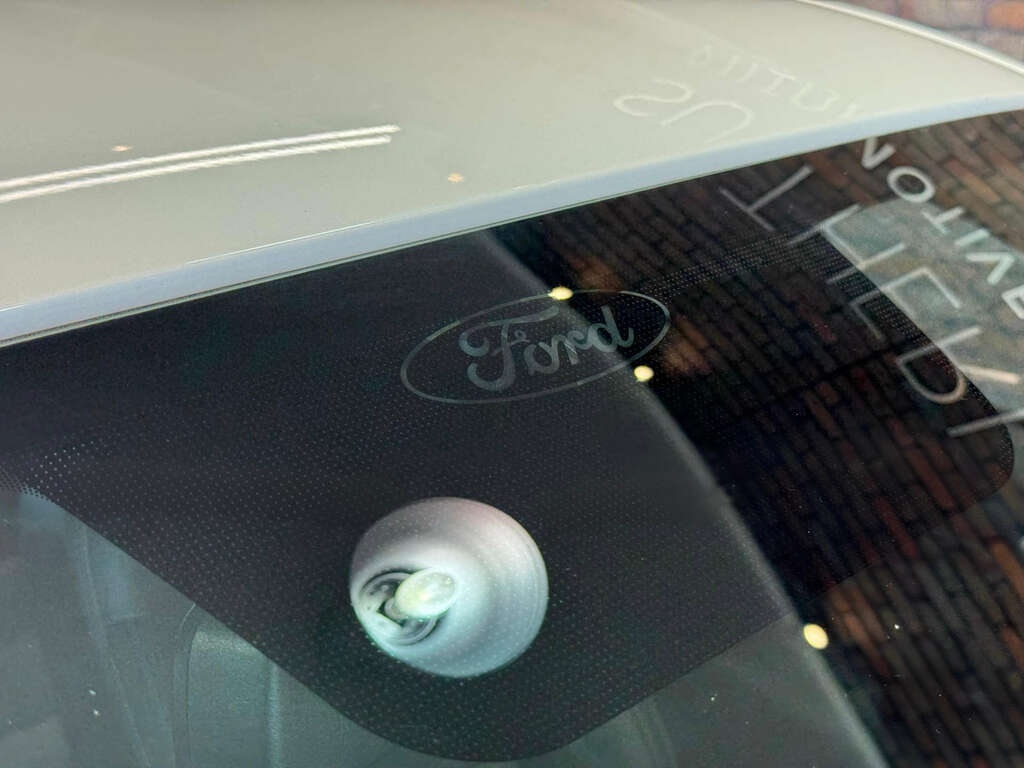 Ford Mustang 5.0 Mustang Shadow Edition White #4