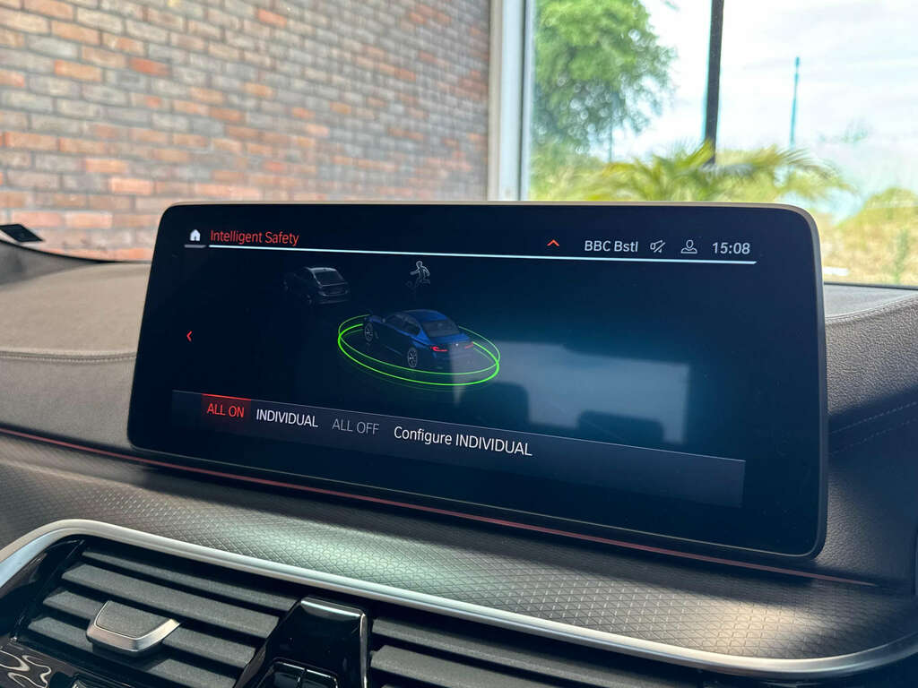 BMW 5 Series 530D Xdrive Mht M Sport Blue #16