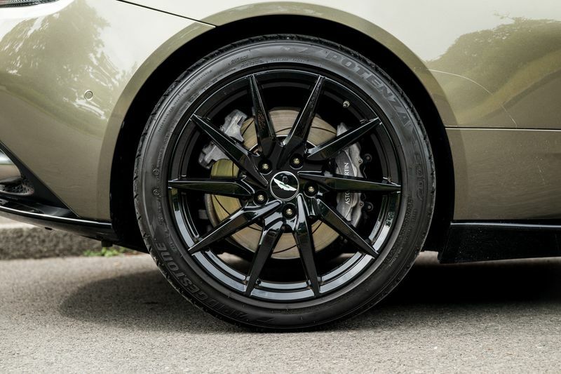 Aston Martin DB11 Volante Black #35