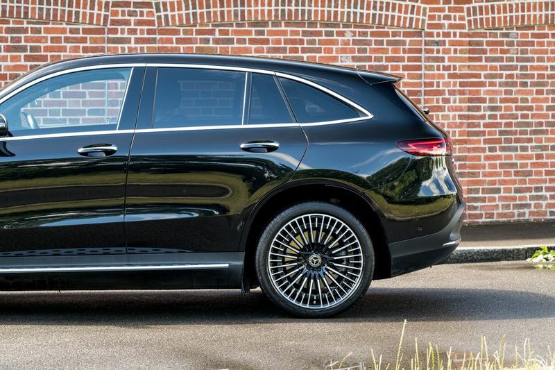 Mercedes-Benz EQC Electric Blue #30