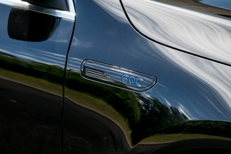 Mercedes-Benz EQC Electric Blue #23