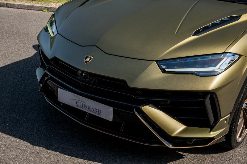 Lamborghini Urus --  #12