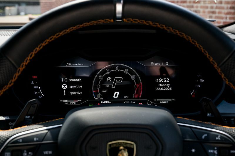 Lamborghini Urus --  #51