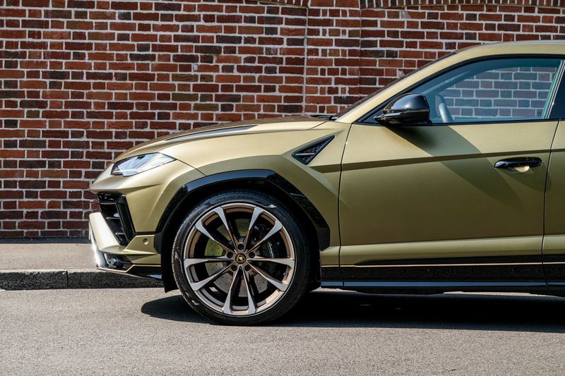 Lamborghini Urus --  #31