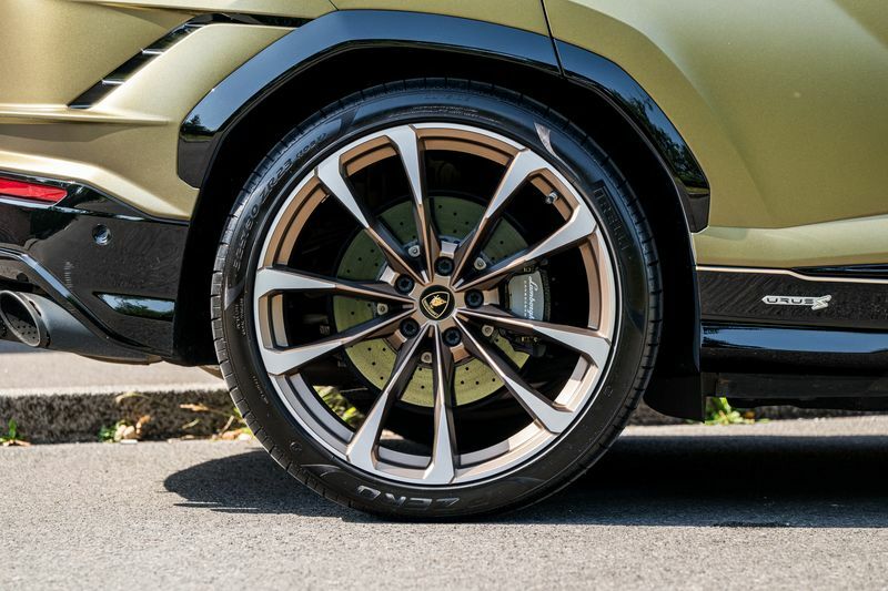 Lamborghini Urus --  #20