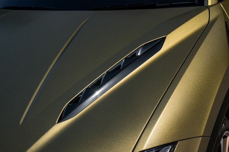 Lamborghini Urus --  #13