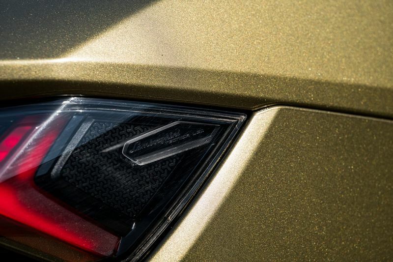 Lamborghini Urus --  #24