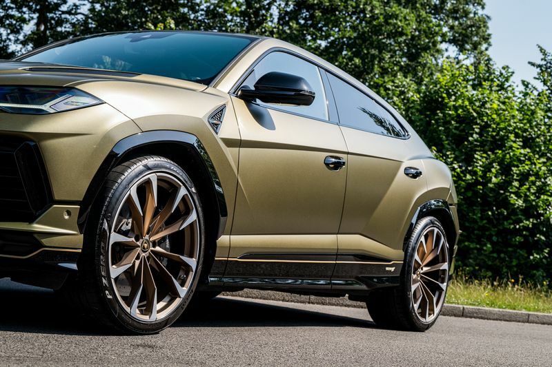 Lamborghini Urus --  #15