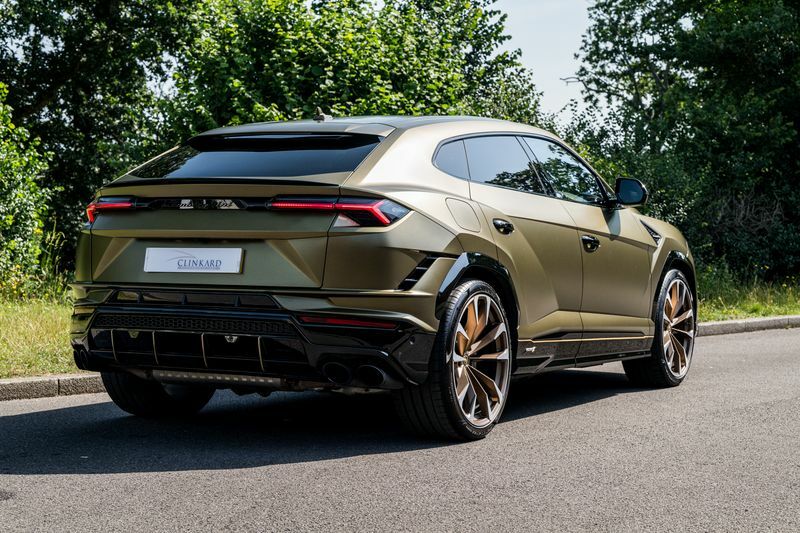 Lamborghini Urus --  #10