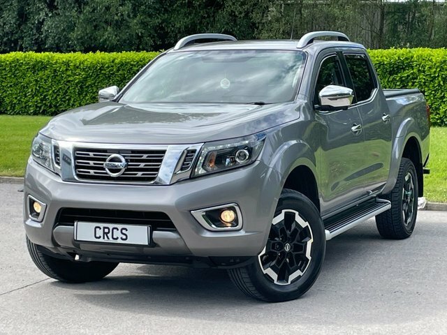 Nissan Navara 2.3 Dci Tekna Pickup Double Cab 4W Grey #2