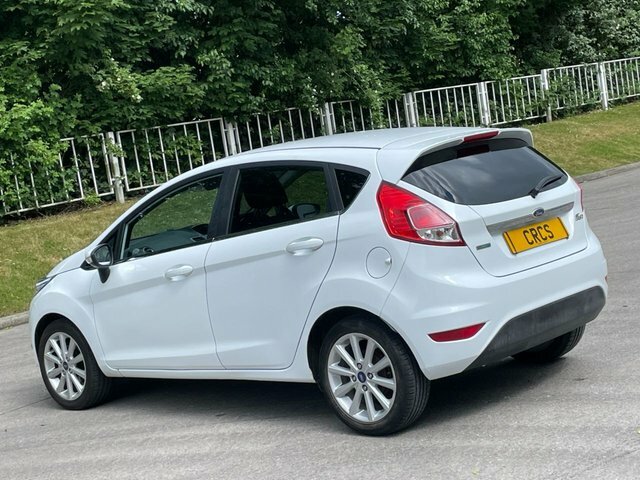 Ford Fiesta 1.0T Ecoboost Titanium Hatchback GJ65YNG White #4