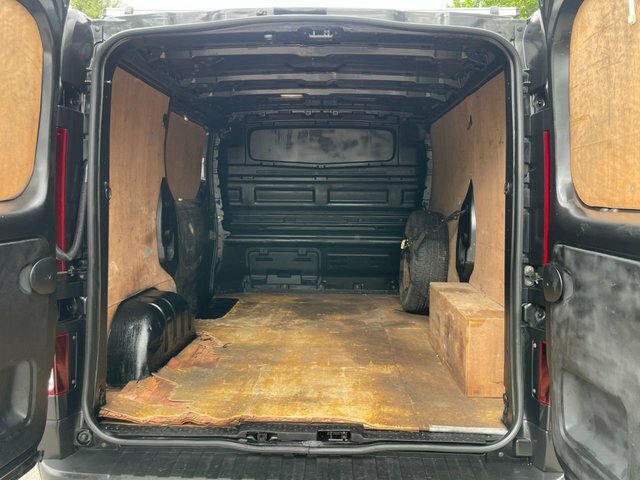 Renault Trafic Sl27 Energy Dci Silver #9