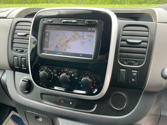 Renault Trafic Sl27 Energy Dci Silver #17