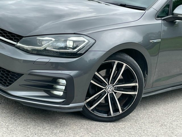 Volkswagen Golf Hatchback Silver #34