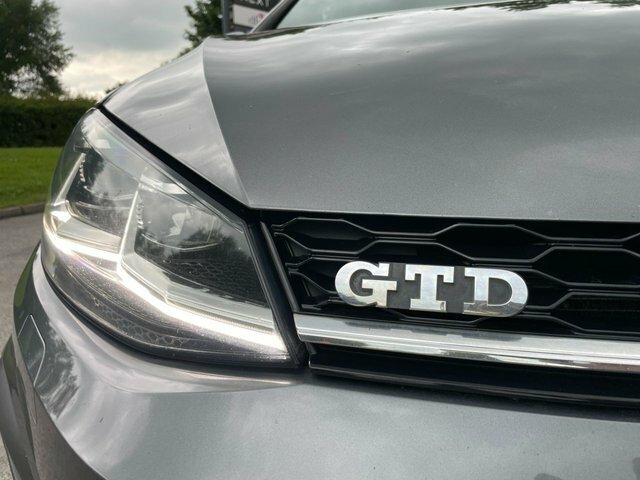 Volkswagen Golf Hatchback Silver #44