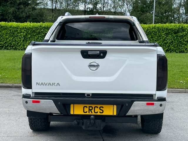 Nissan Navara 2.3 Dci Tekna Pickup Double Cab White #5