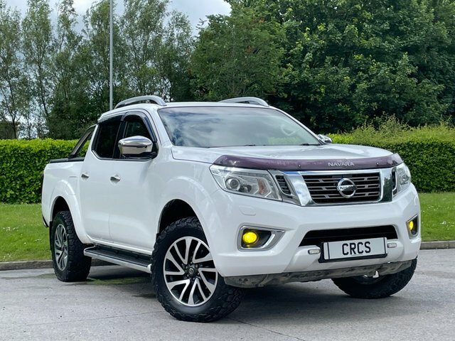 Nissan Navara 2.3 Dci Tekna Pickup Double Cab White