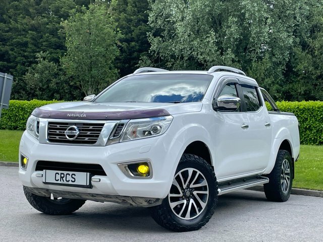 Nissan Navara 2.3 Dci Tekna Pickup Double Cab White #2