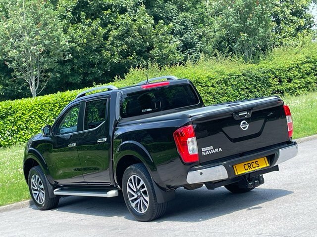 Nissan Navara 2.3 Dci Tekna Pickup Double Cab Black #6