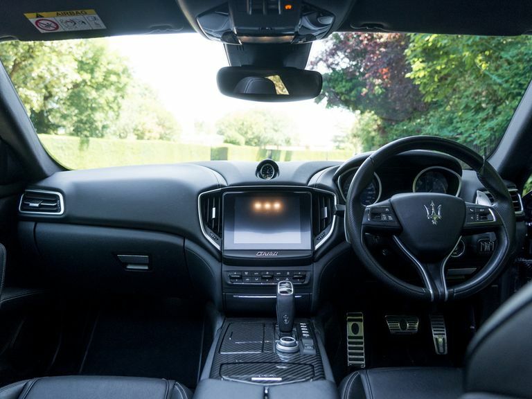 Maserati Ghibli V6 #24
