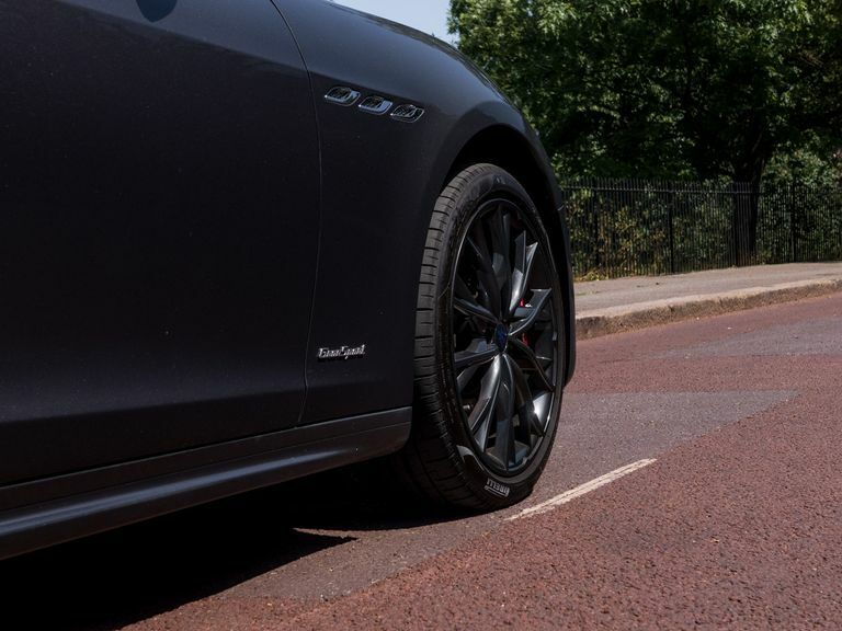 Maserati Ghibli Saloon  #12