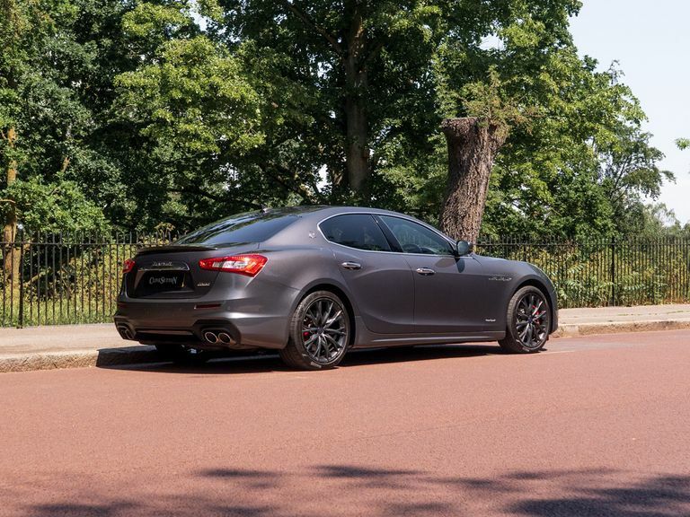 Maserati Ghibli V6 Gransport Grey #4