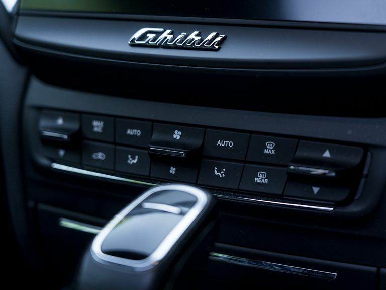 Maserati Ghibli V6 #32