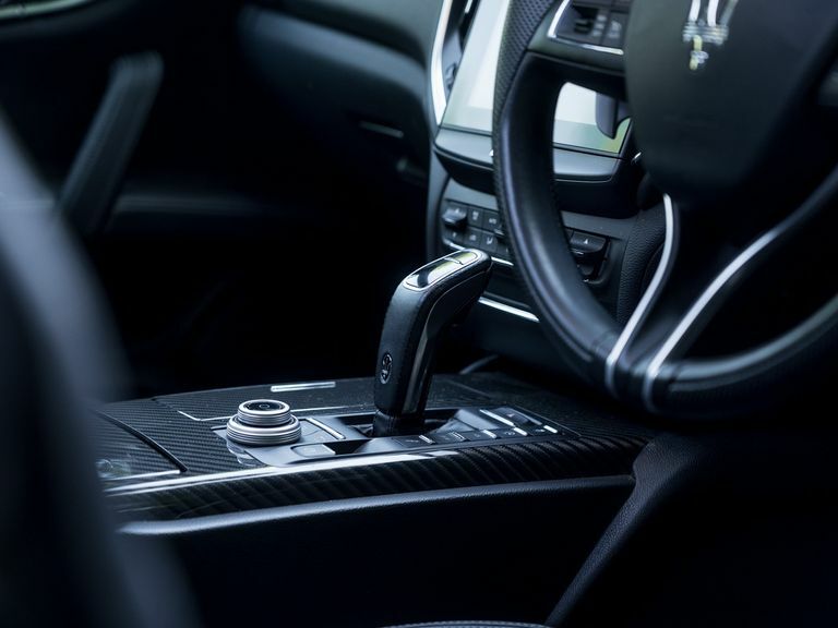 Maserati Ghibli V6 #25