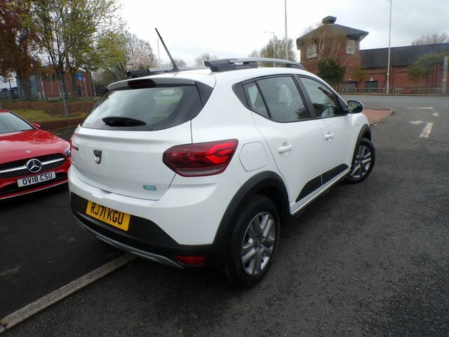Dacia Sandero Stepway Tce Comfort Hatchback RJ71KGU White #4