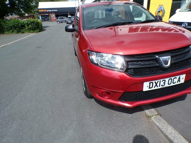 Dacia Sandero Ambiance Hatchback Red #6