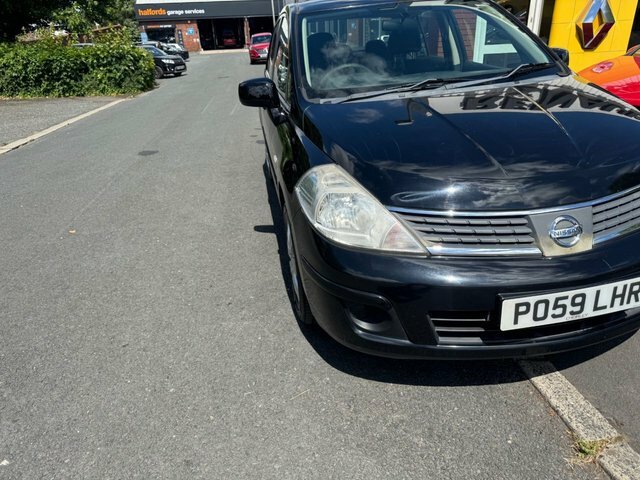 Nissan Tiida Saloon Black #6
