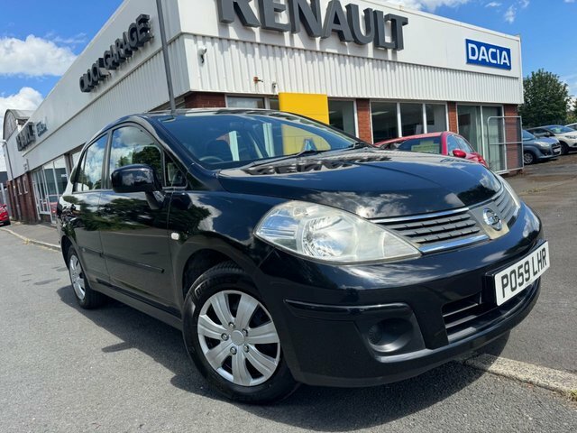 Nissan Tiida Saloon Black