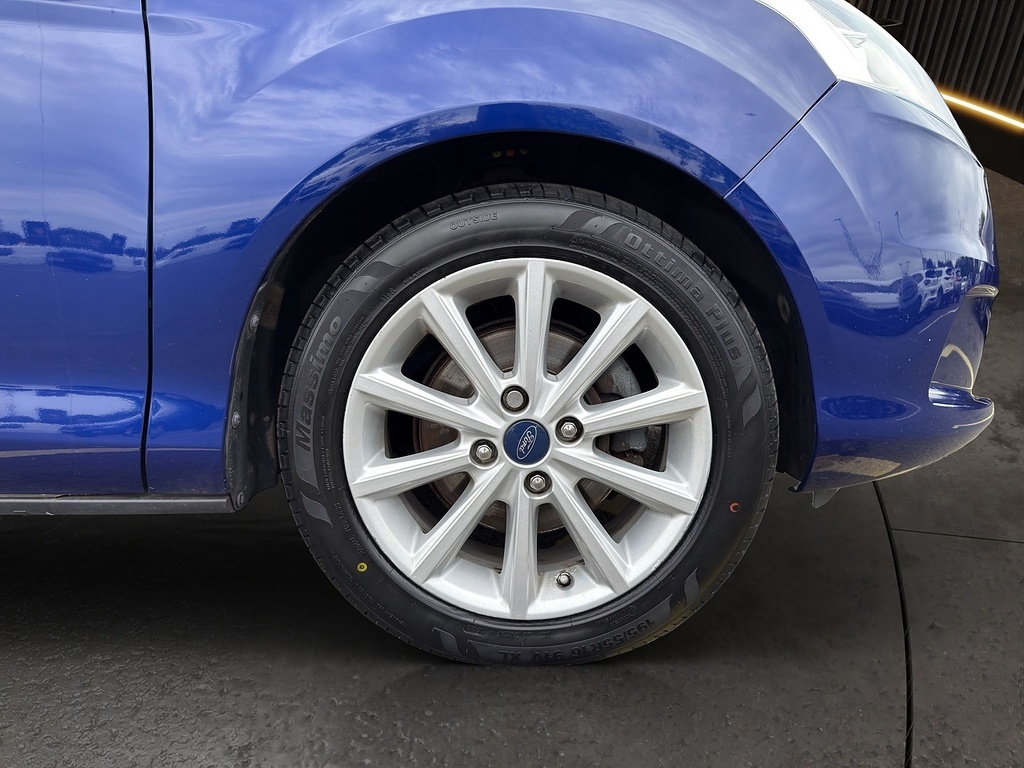 Ford B-Max 1.0 Ecoboost Zetec 5Dr- With Rear Parking Sensors Silver #12