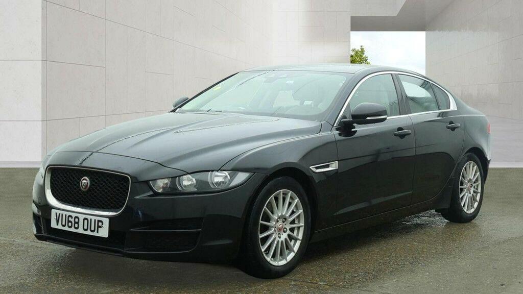 Jaguar XE 2.0D Prestige Euro 6 Ss Black #2