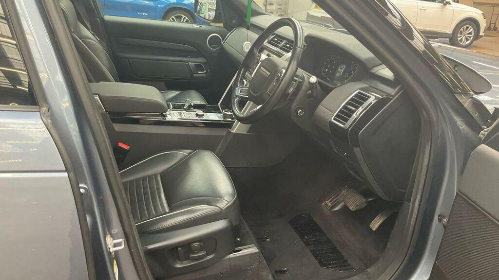 Land Rover Discovery 3.0 Td6 Hse Grey #9
