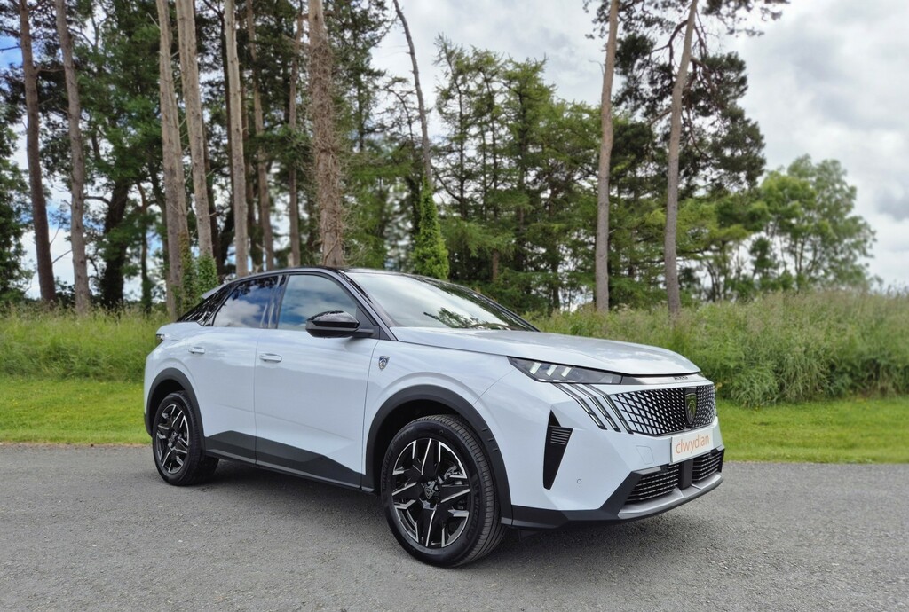 Peugeot 3008 Suv 3008 Gt Hybrid 1.2 145 E-dsc6 202525 White #3