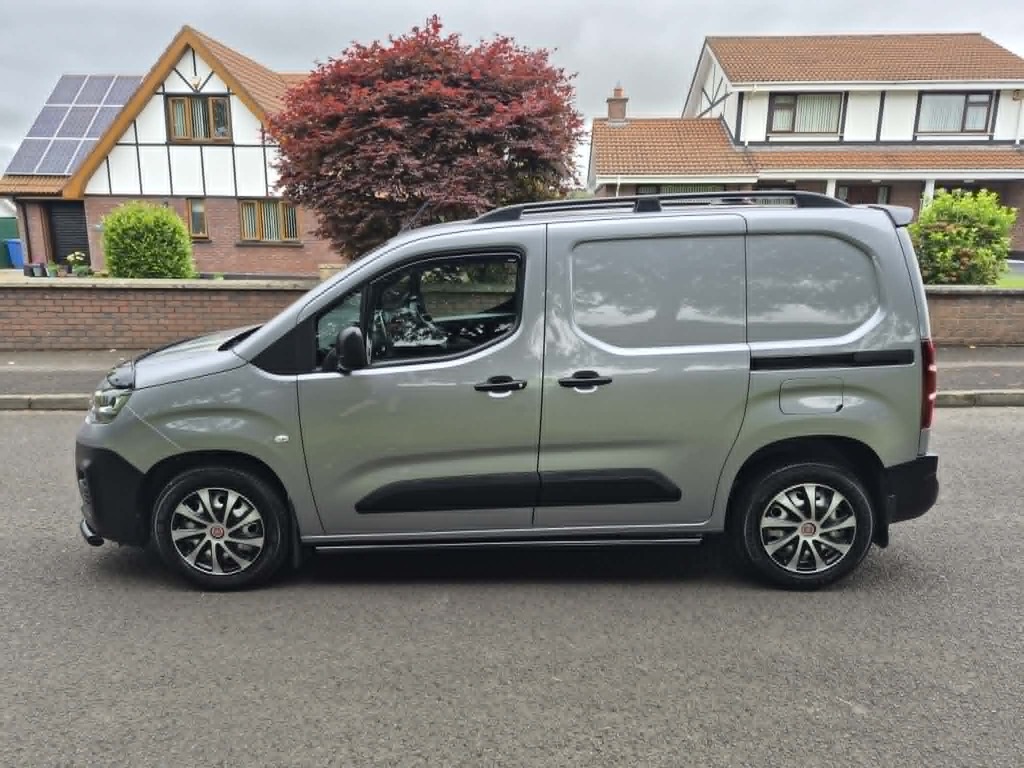 Fiat Doblo 1.5 Hdi 130Bhp Eat8 Grey #2