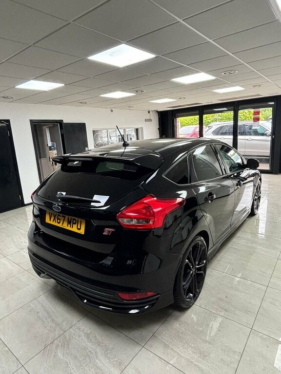 Ford Focus 2017 2.0T Ecoboost St-2 Hatchback Manua VX67MPU Black #3