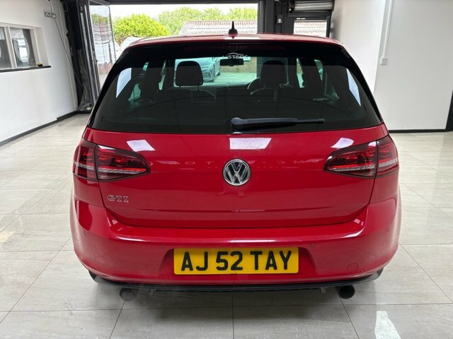 Volkswagen Golf 2015 2.0 Tsi Bluemotion Tech Gti Performance Hatch VX65KKC Red #4