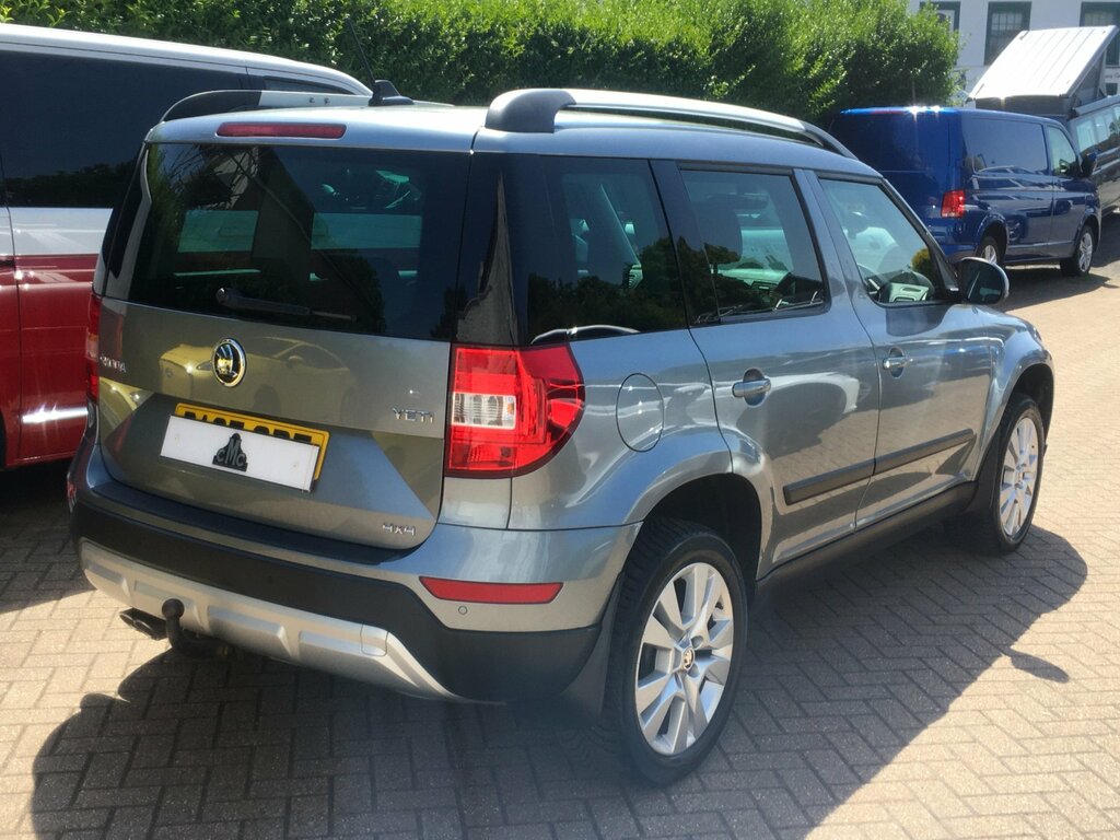 Skoda Yeti 2.0 Tdi Se L Drive Outdoor Dsg 4Wd Euro Grey #6