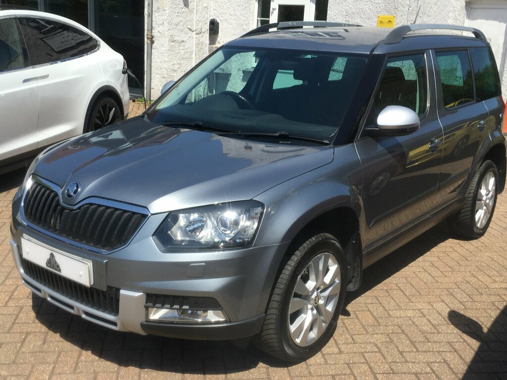 Skoda Yeti 2.0 Tdi Se L Drive Outdoor Dsg 4Wd Euro Grey #4
