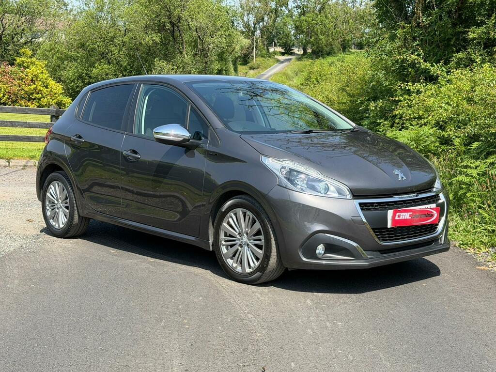 Peugeot 208 1.2 Puretech Signature Hatchback Grey