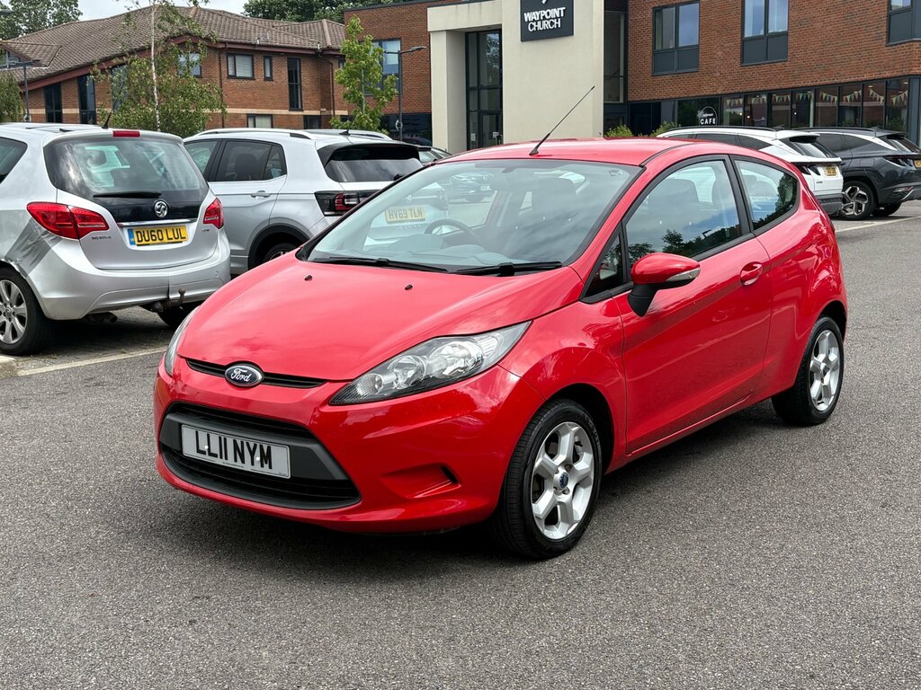 Ford Fiesta 1.25 Edge Hatchback 129 Gkm, 8 LL11NYM Red #3